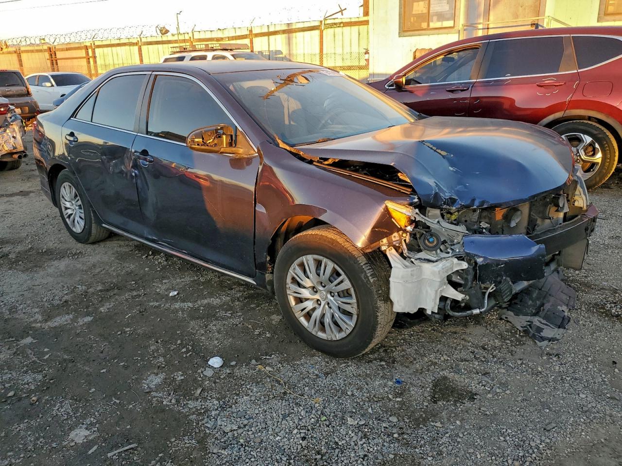 2014 TOYOTA CAMRY L photo 7