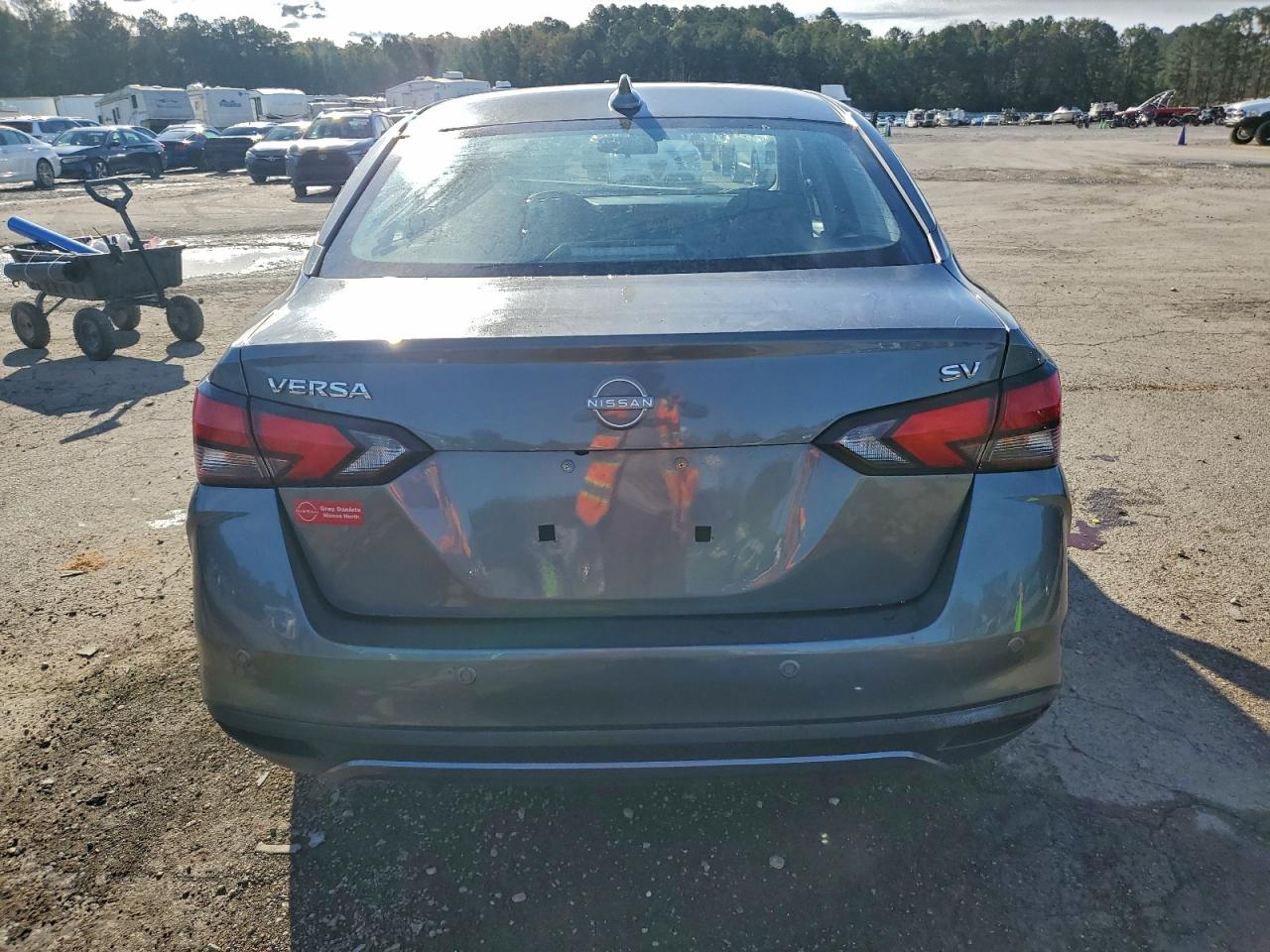 2024 NISSAN VERSA SV photo 6