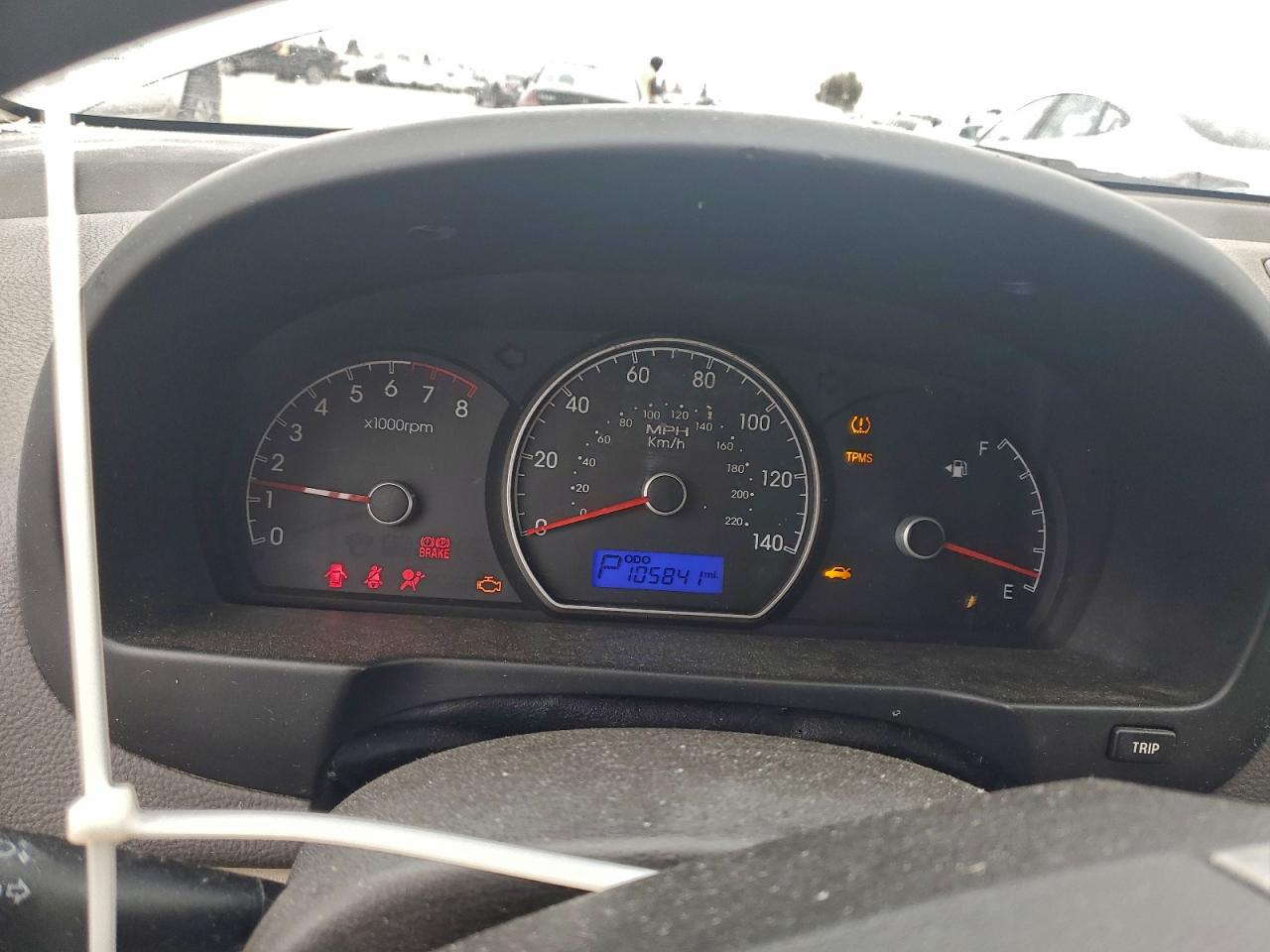 2010 HYUNDAI ELANTRA photo 17