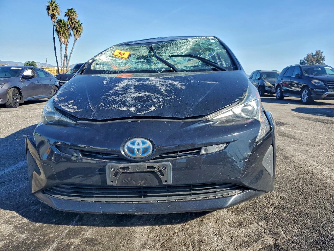 2017 TOYOTA PRIUS TWO photo 9