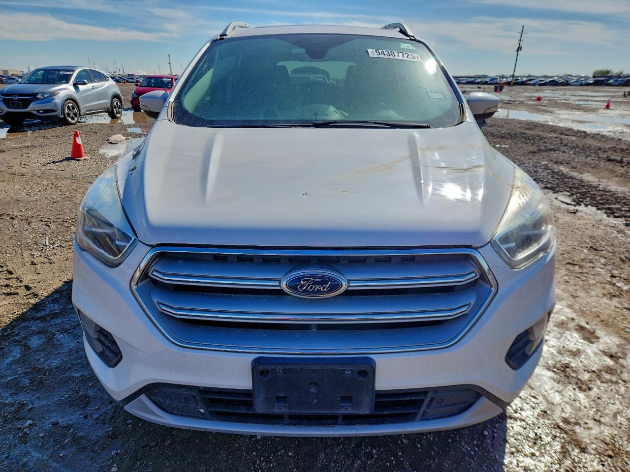 2018 FORD ESCAPE TITANIUM photo 5