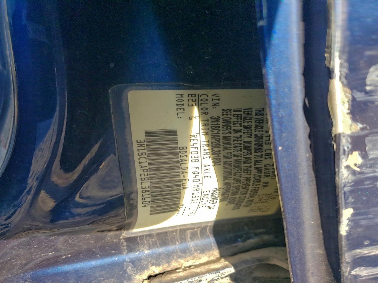 2011 NISSAN VERSA 1.8 S photo 25