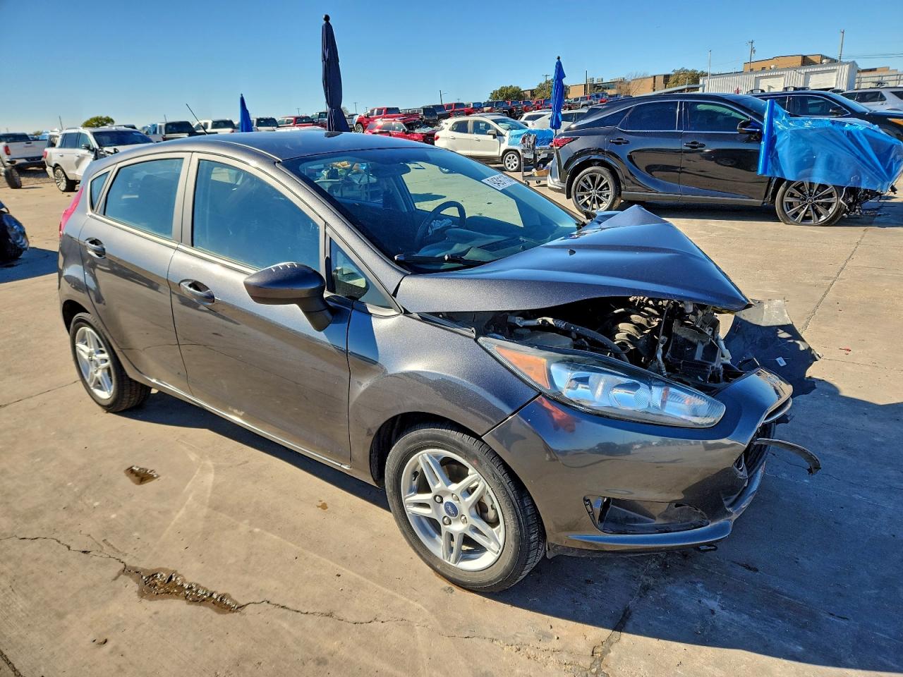 2019 FORD FIESTA SE photo 4