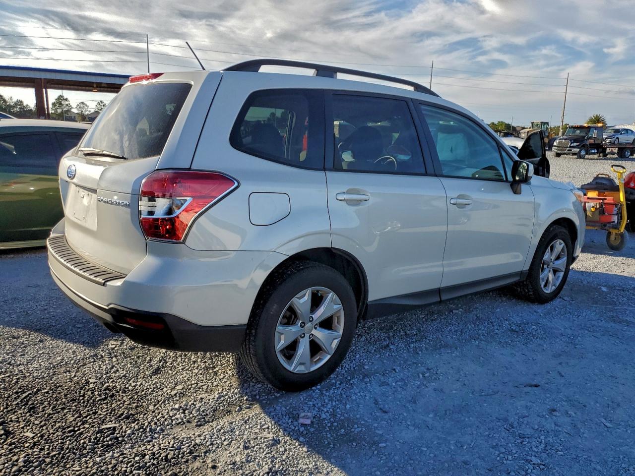 2015 SUBARU FORESTER 2.5I PREMIUM photo 3