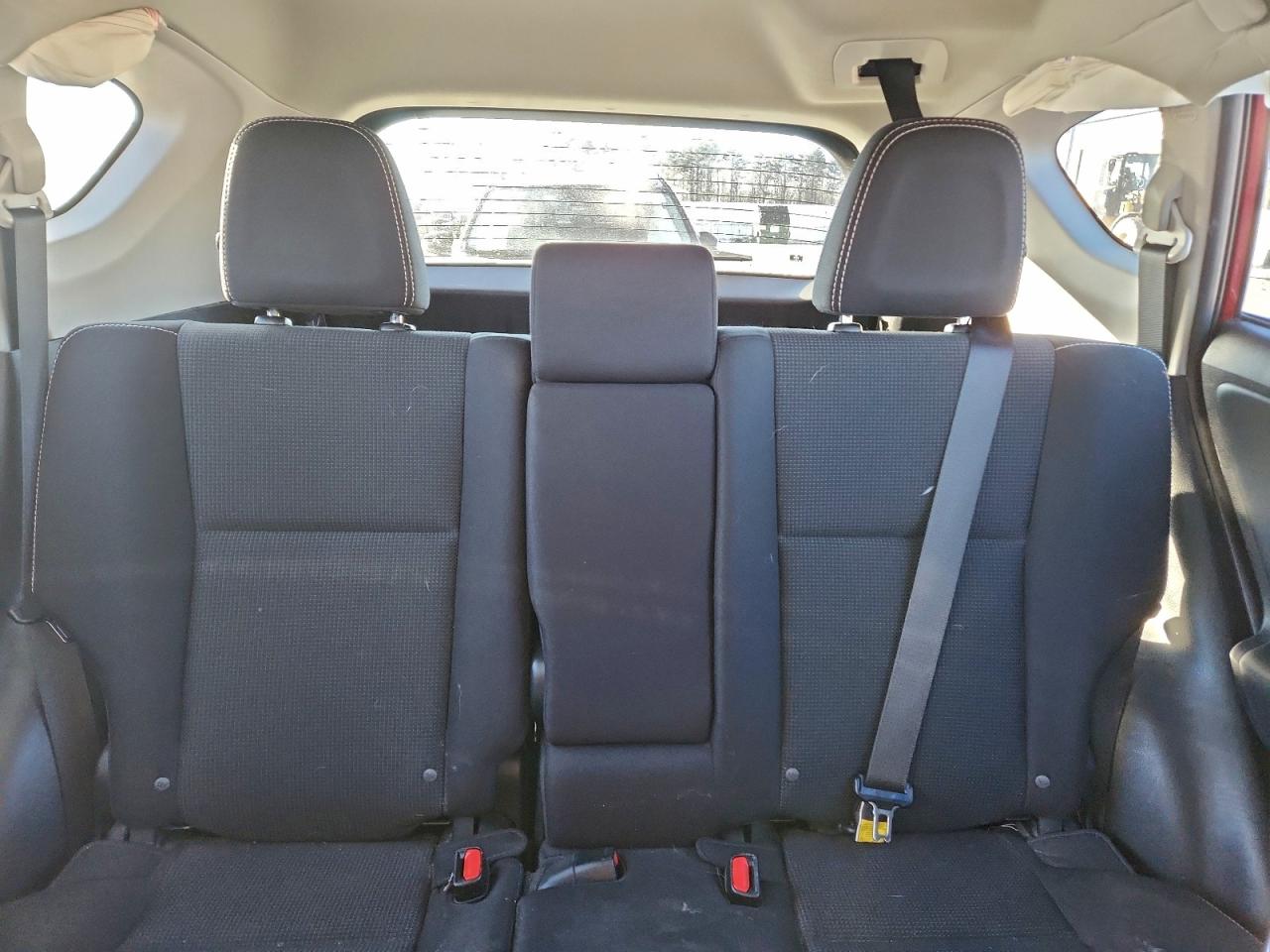 2018 TOYOTA RAV4 photo 28