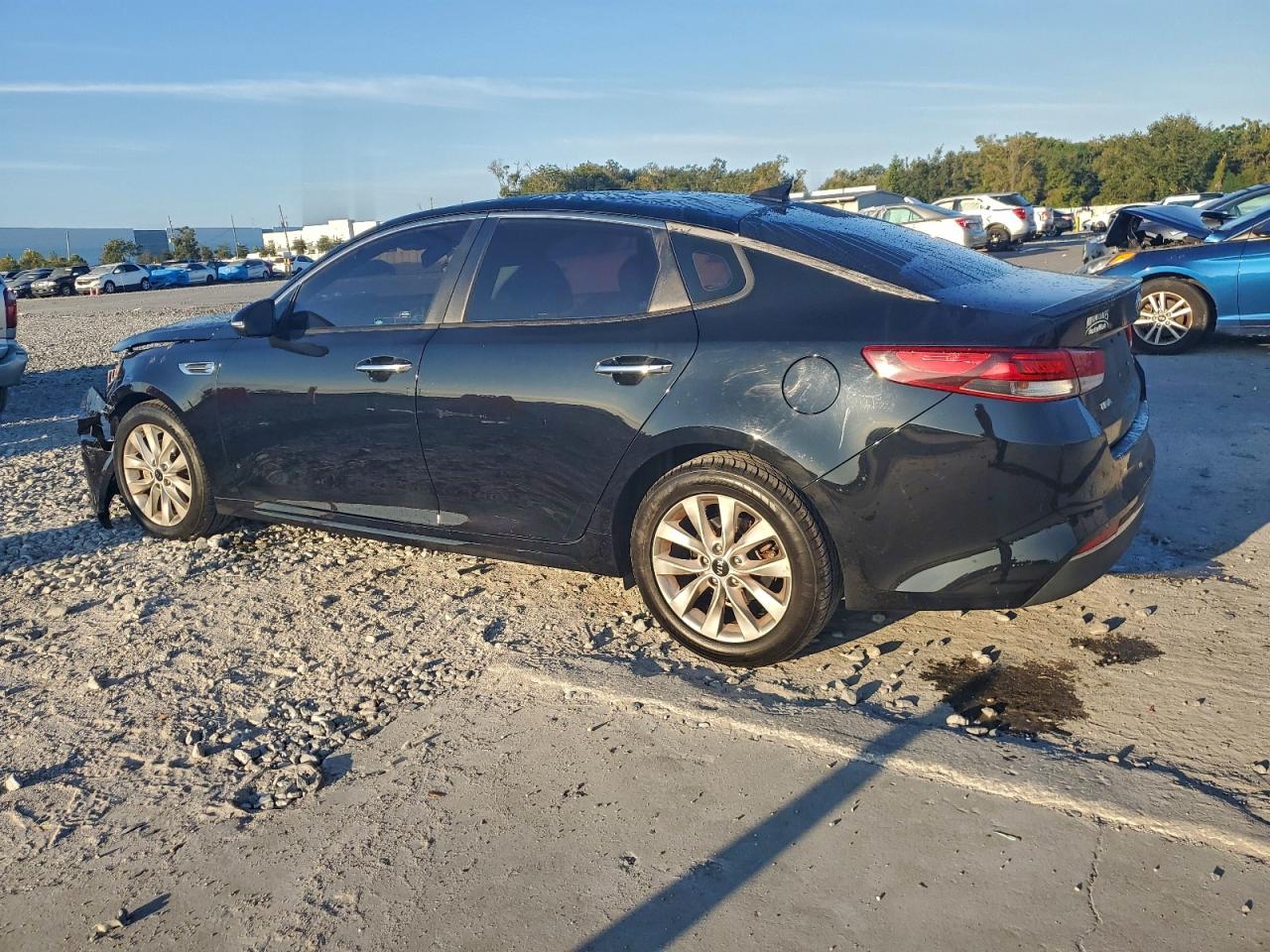 2018 KIA OPTIMA LX photo 3