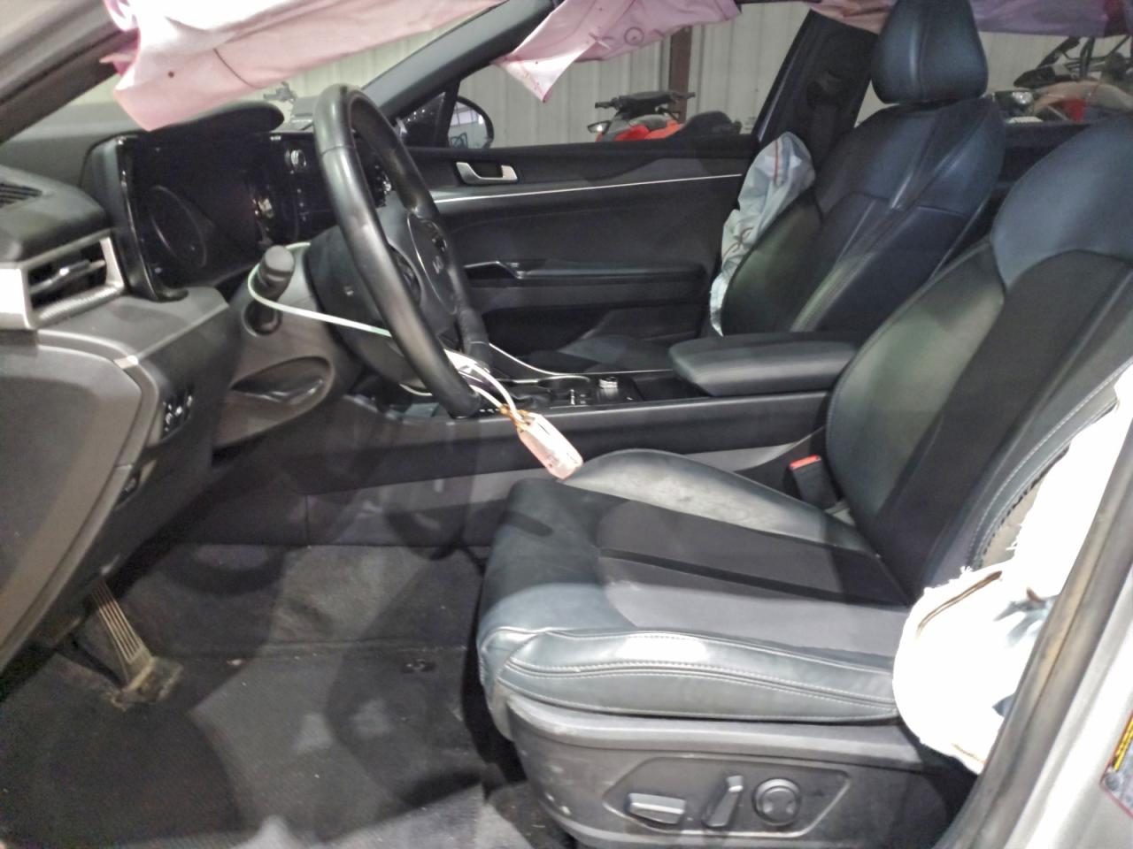 2023 KIA K5 GT LINE photo 13
