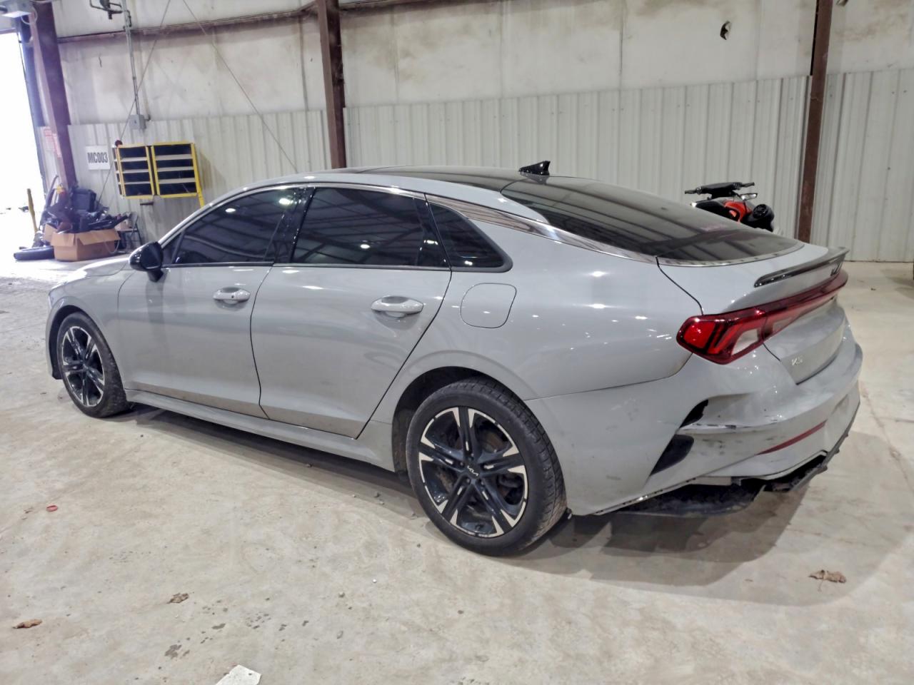 2023 KIA K5 GT LINE photo 3