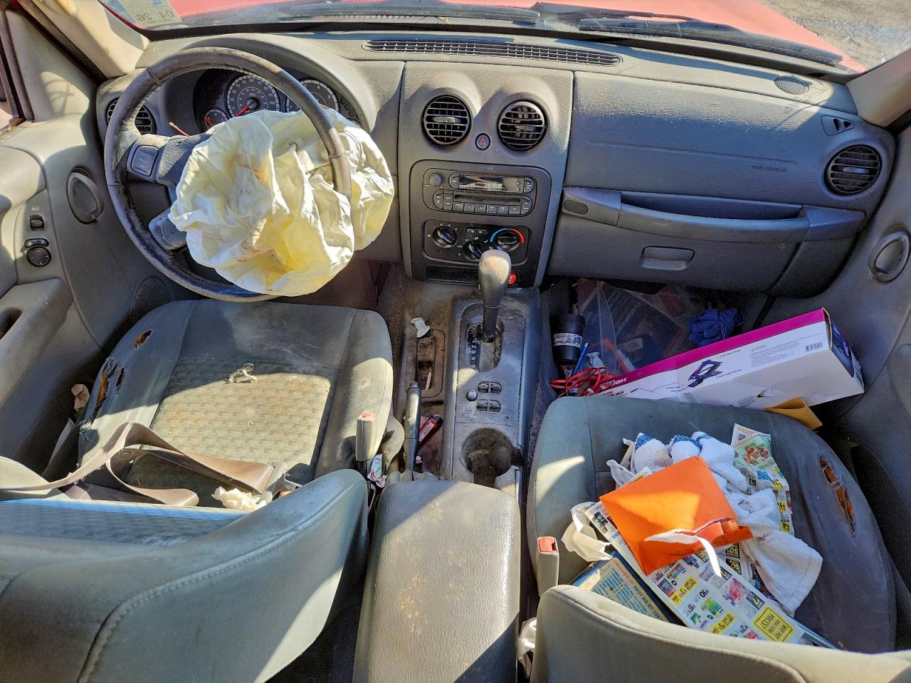2005 JEEP LIBERTY SPORT photo 22
