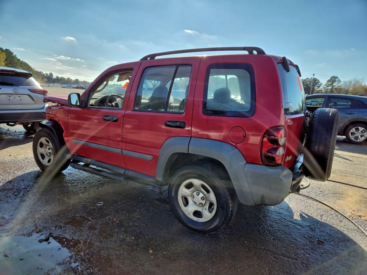 2005 JEEP LIBERTY SPORT photo 4