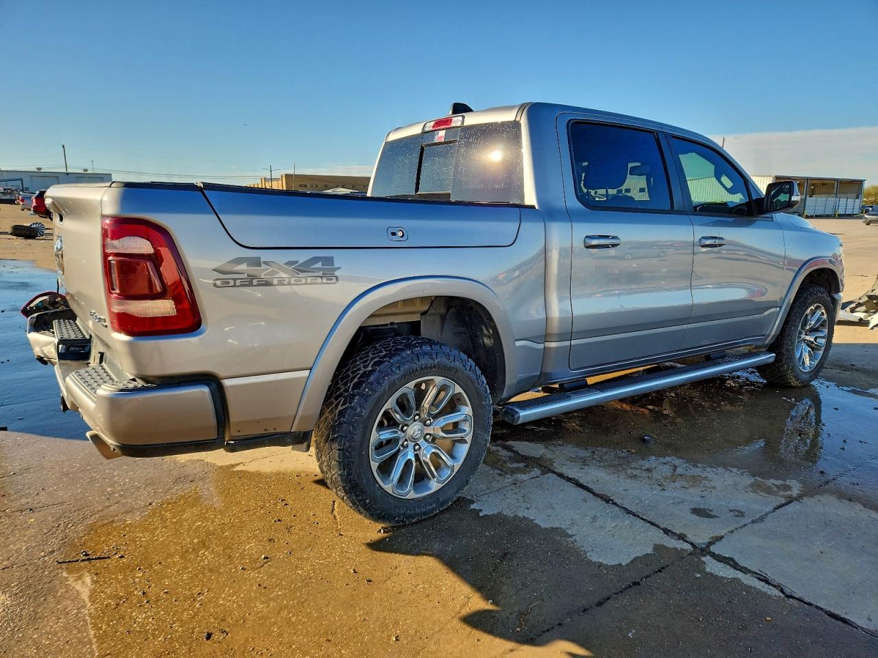 2019 RAM 1500 LARAMIE photo 5