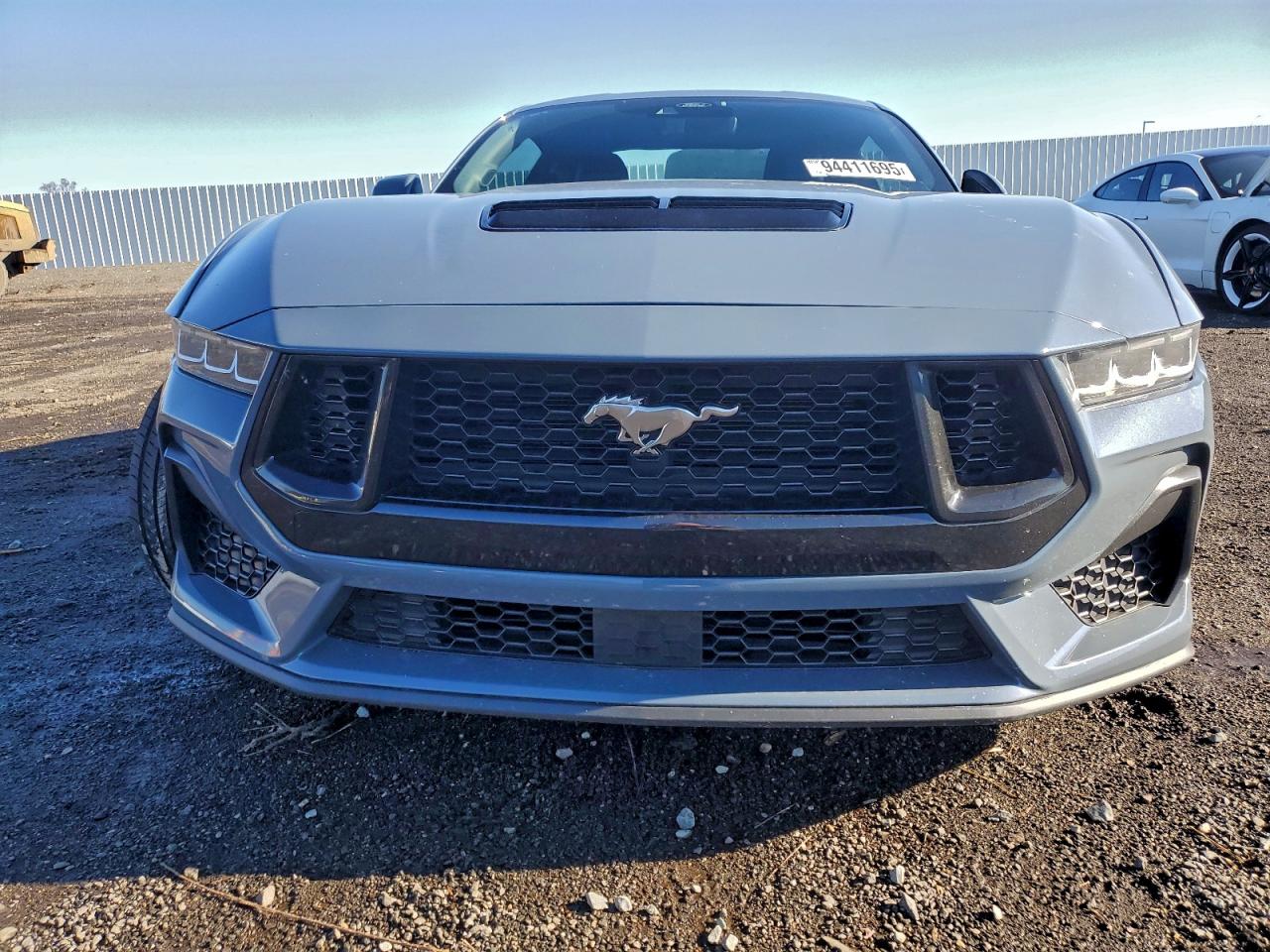 2024 FORD MUSTANG GT photo 5