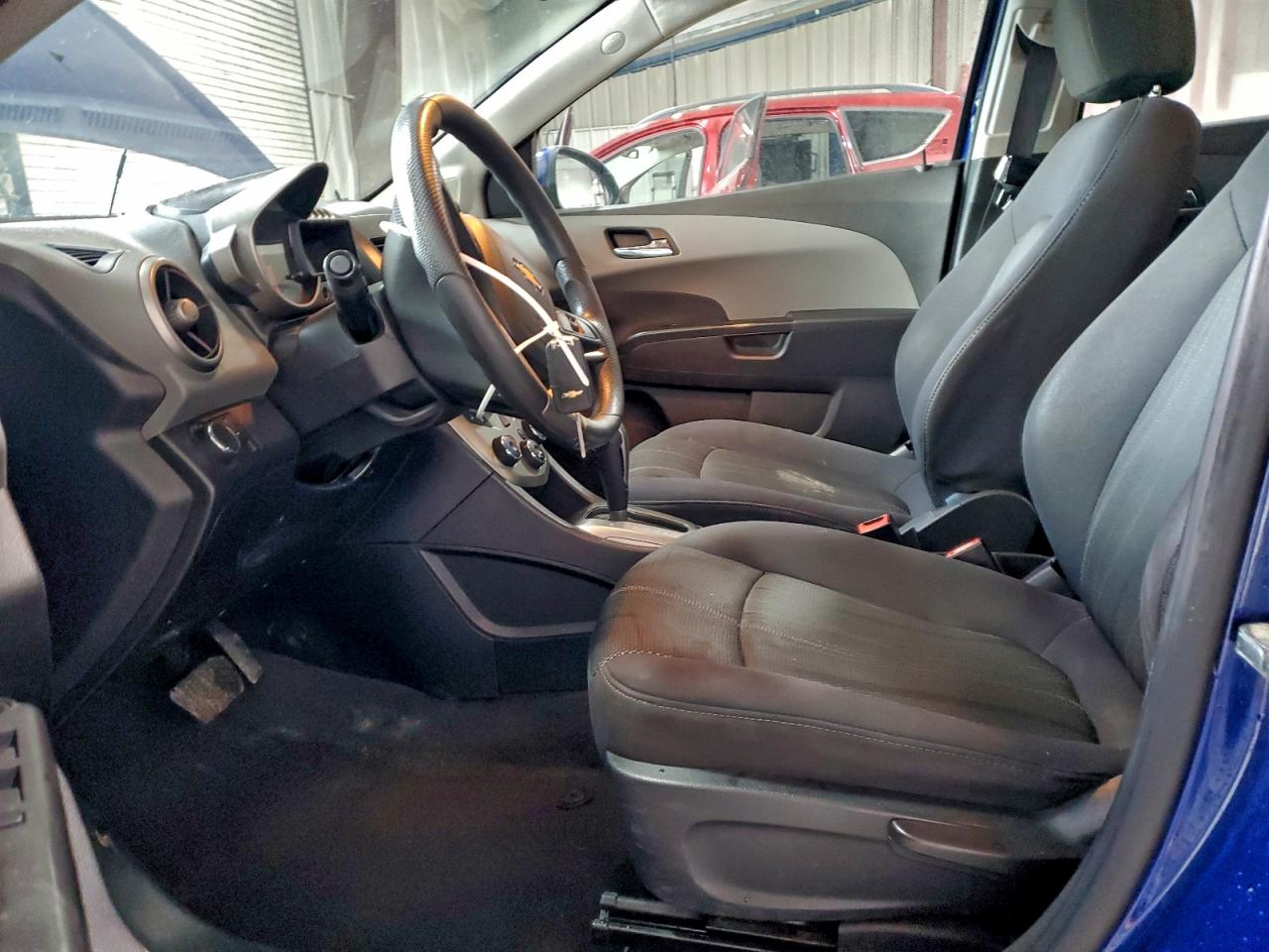 2014 CHEVROLET SONIC LT photo 13
