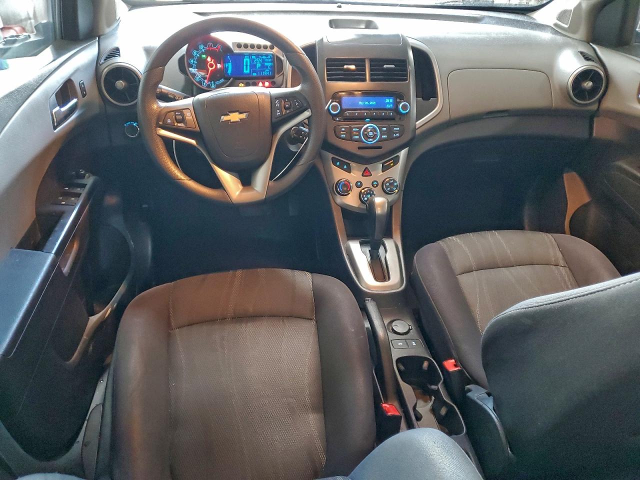 2014 CHEVROLET SONIC LT photo 15