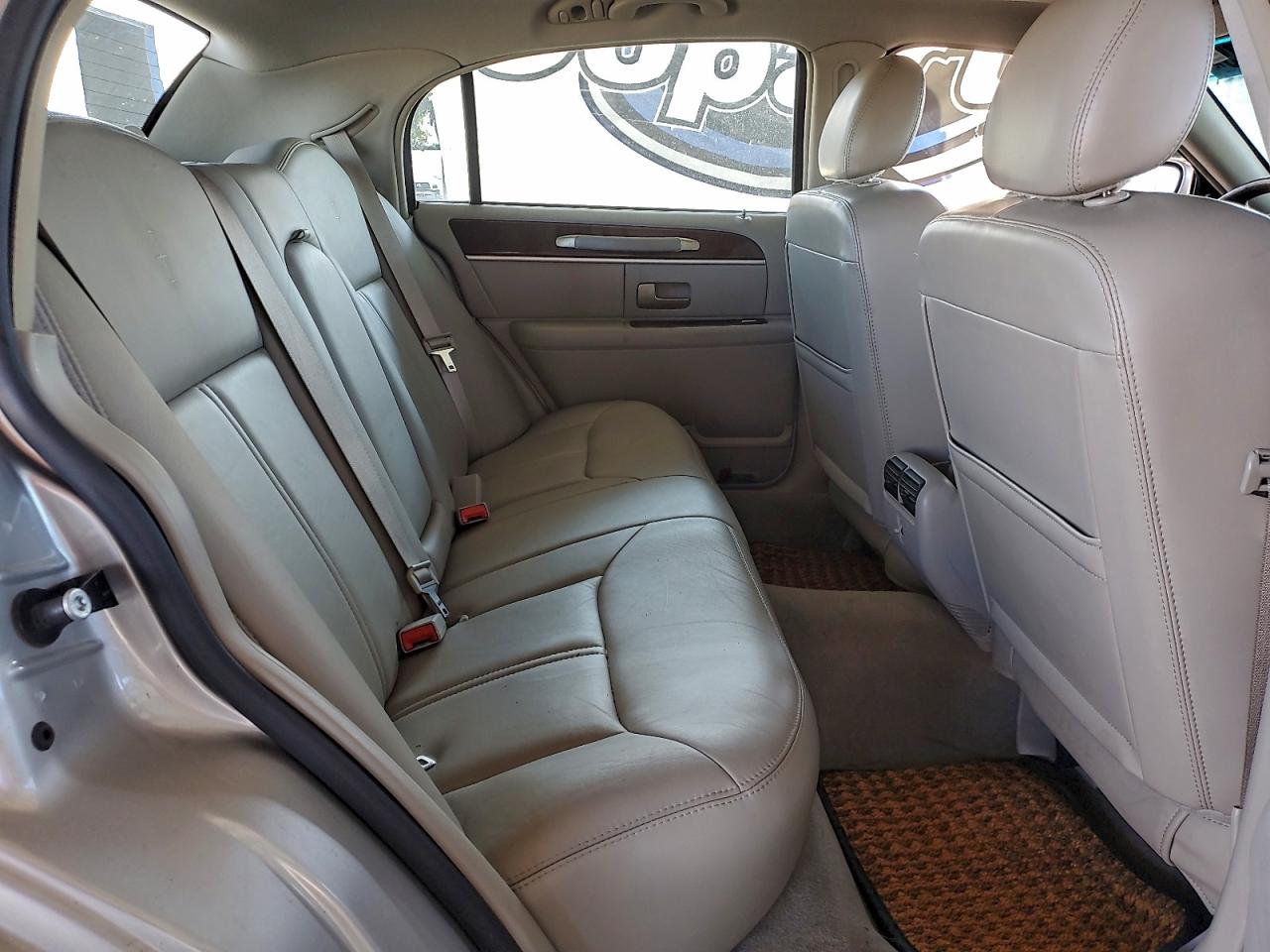 2007 LINCOLN TOWN CAR SIGNATURE LIMITED photo 28
