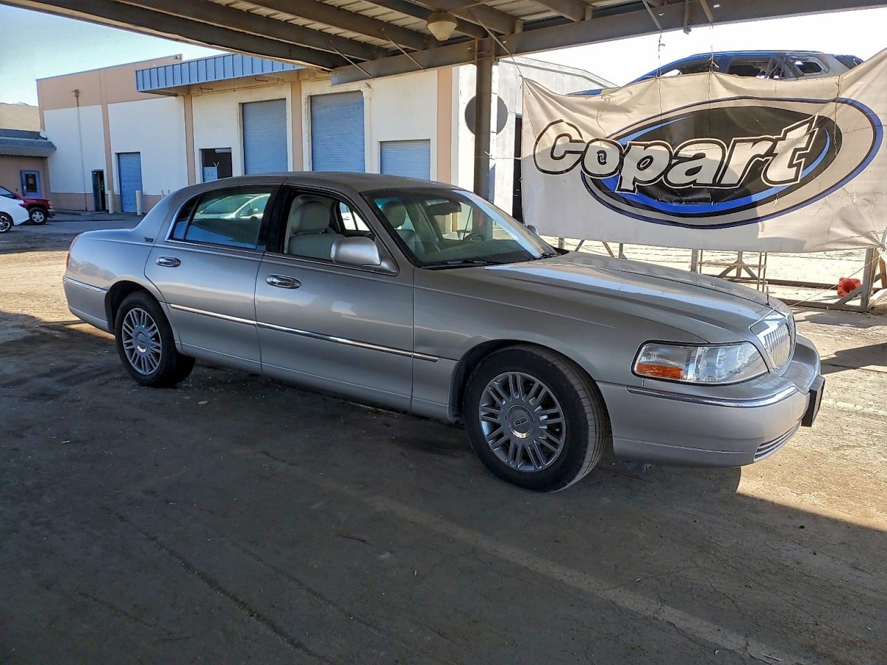 2007 LINCOLN TOWN CAR SIGNATURE LIMITED photo 10