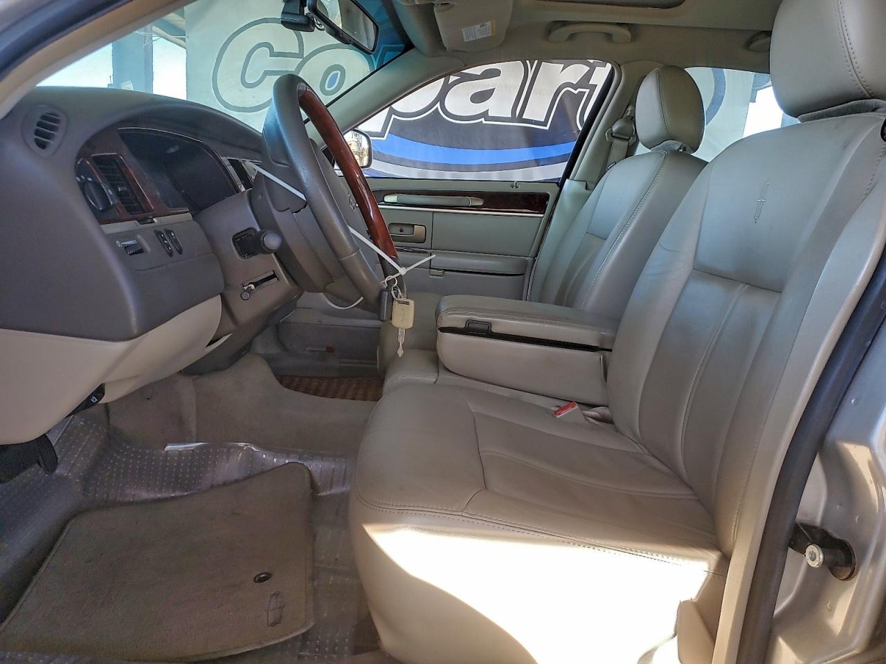 2007 LINCOLN TOWN CAR SIGNATURE LIMITED photo 19