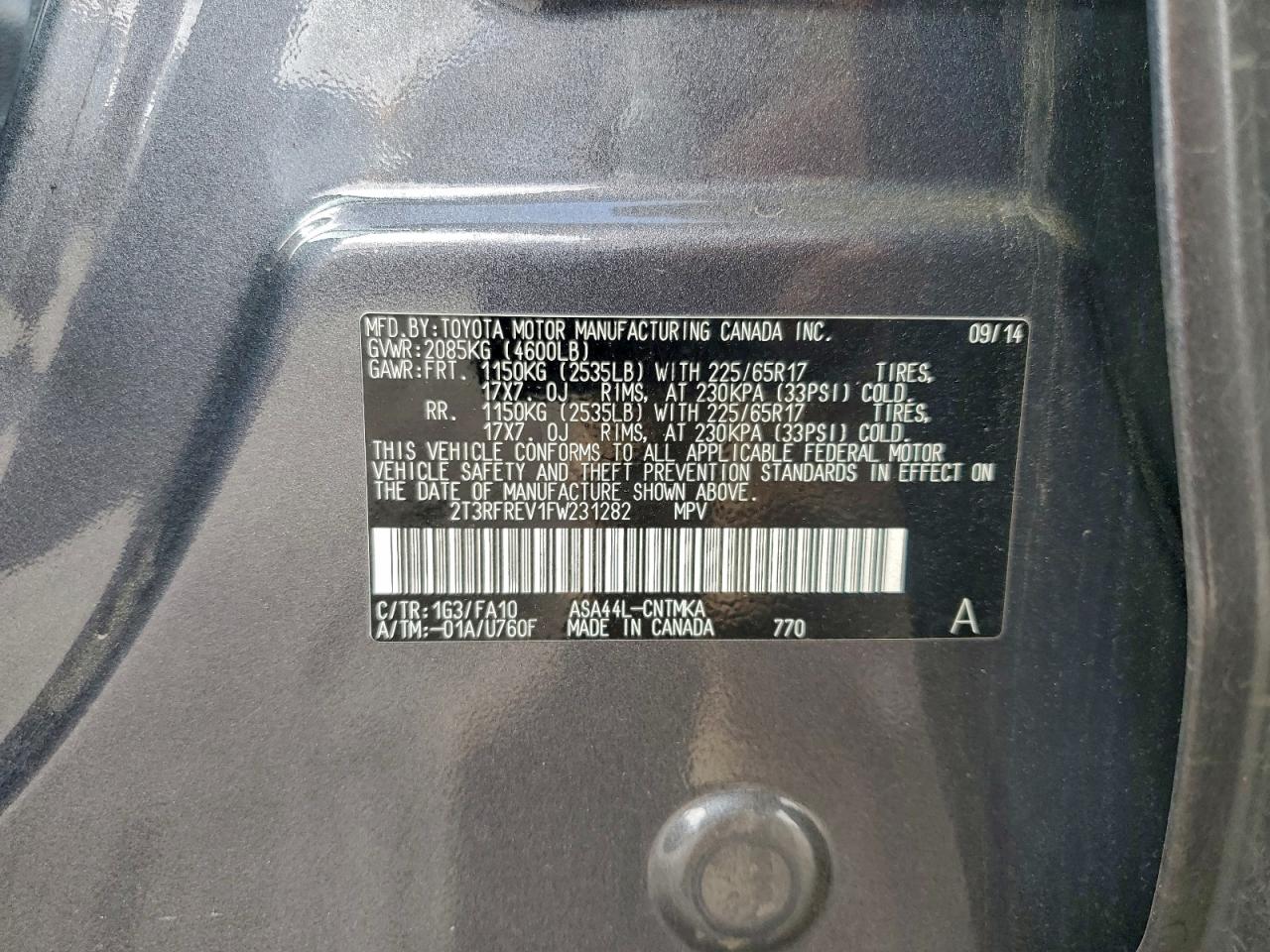 2015 TOYOTA RAV4 XLE photo 12