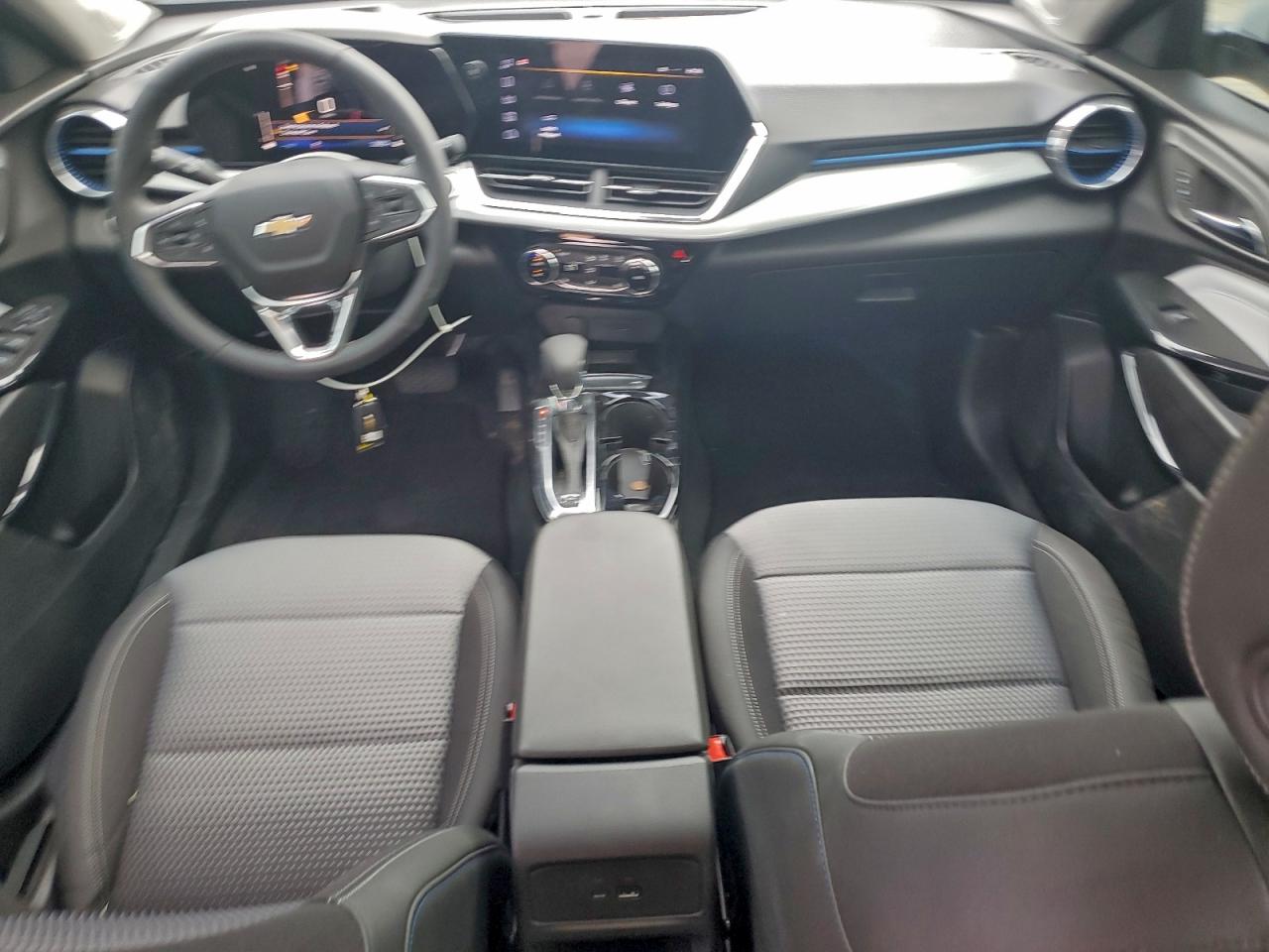 2025 CHEVROLET TRAX 1LT photo 15