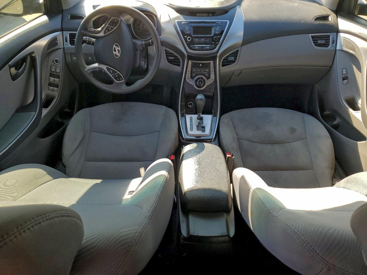 2013 HYUNDAI ELANTRA GLS photo 8
