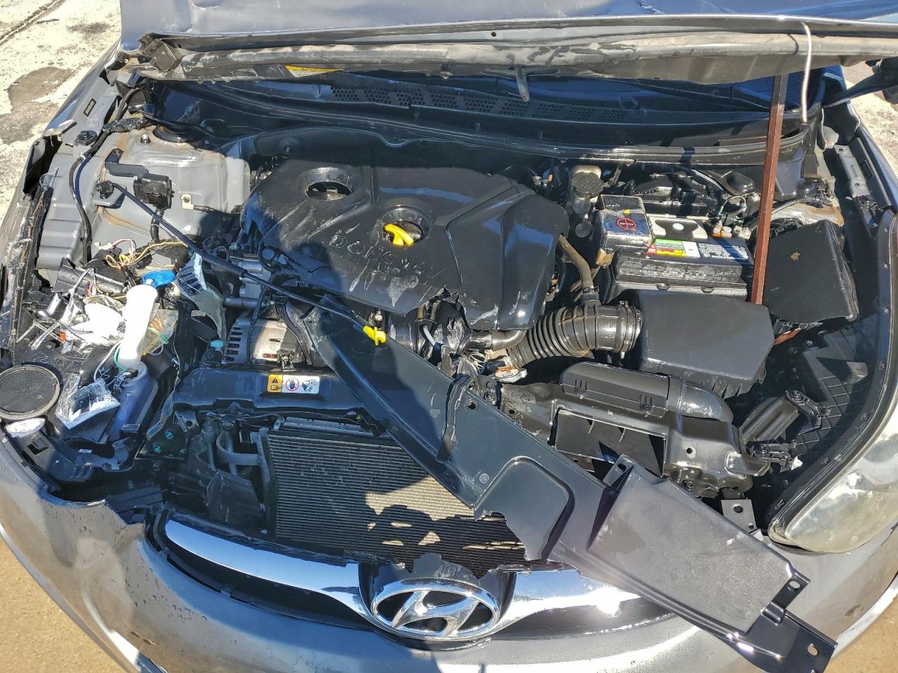 2013 HYUNDAI ELANTRA GLS photo 11