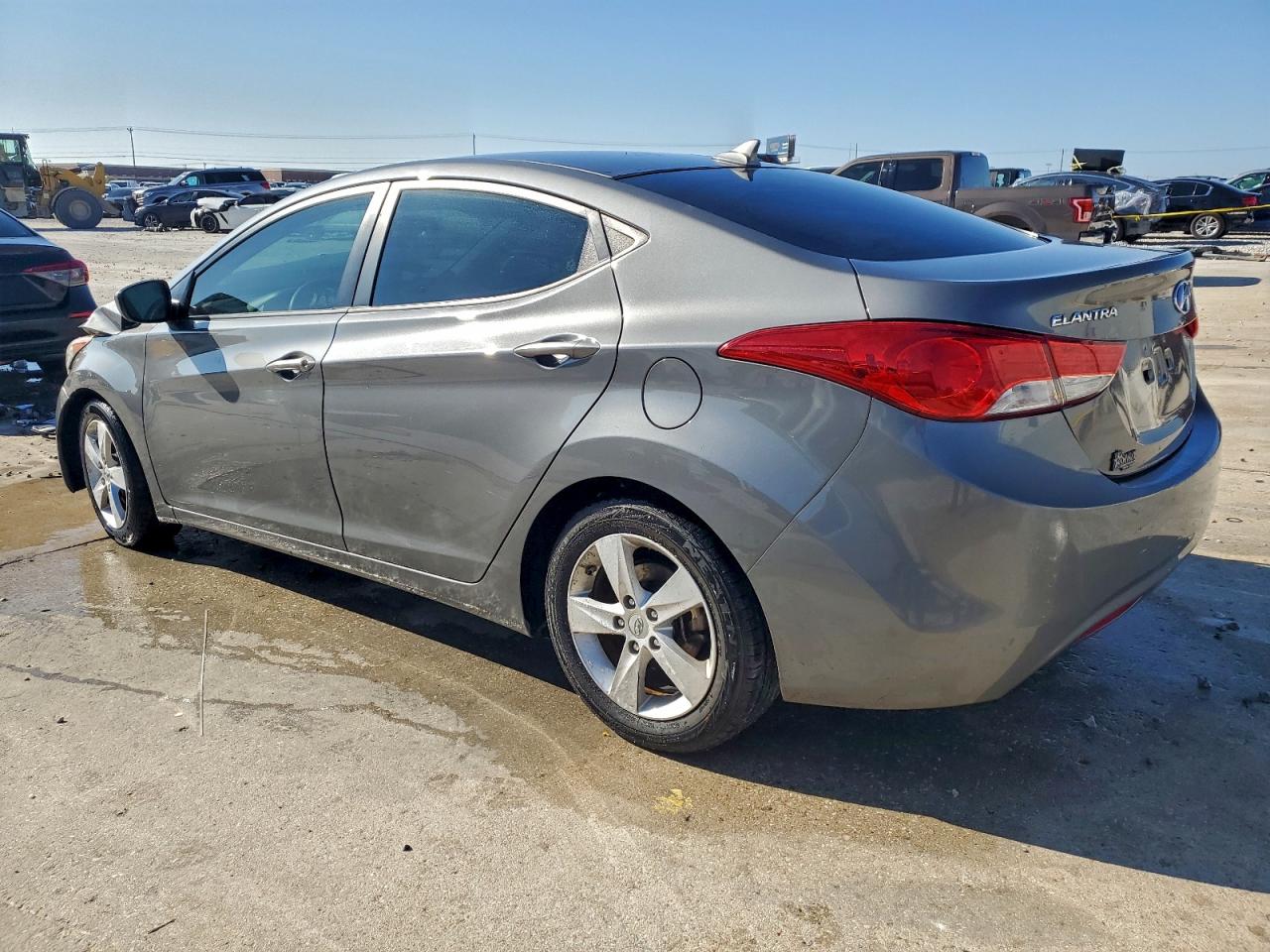 2013 HYUNDAI ELANTRA GLS photo 2