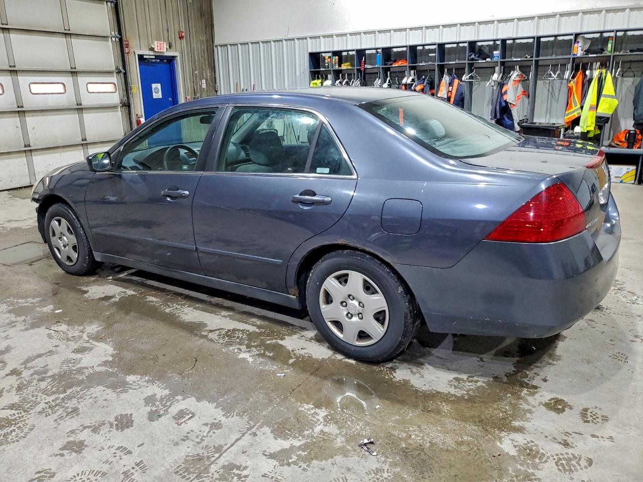 2007 HONDA ACCORD LX photo 2
