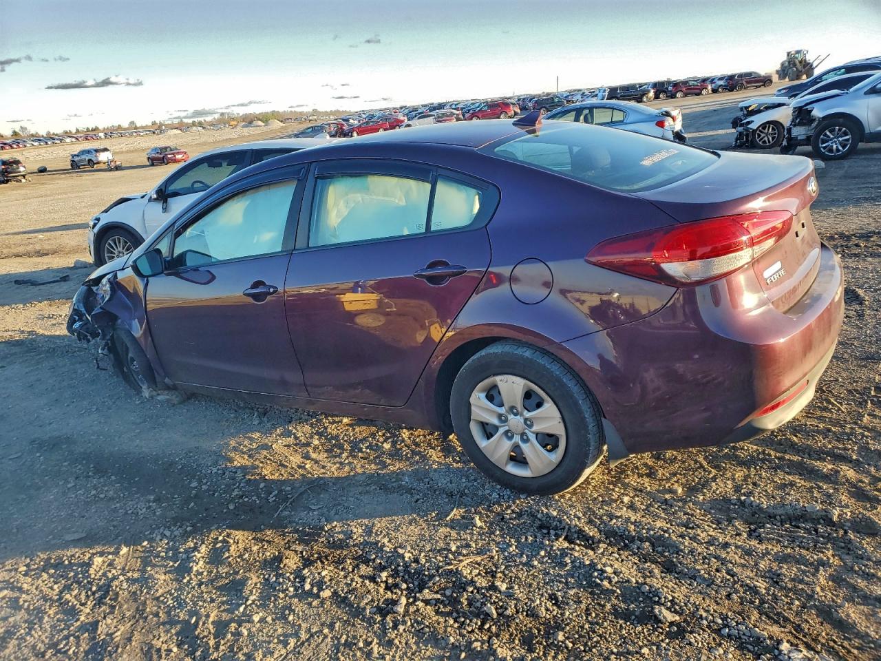 2017 KIA FORTE LX photo 3