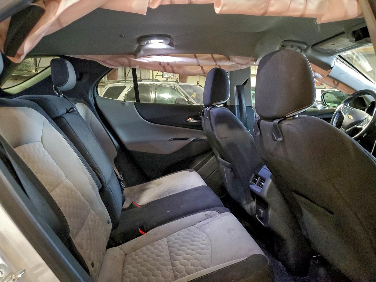2018 CHEVROLET EQUINOX LT photo 11