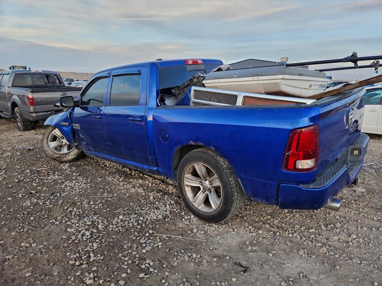 2015 RAM 1500 SPORT photo 2