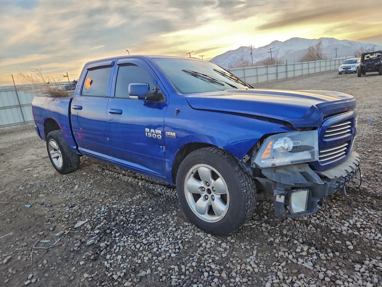2015 RAM 1500 SPORT photo 4