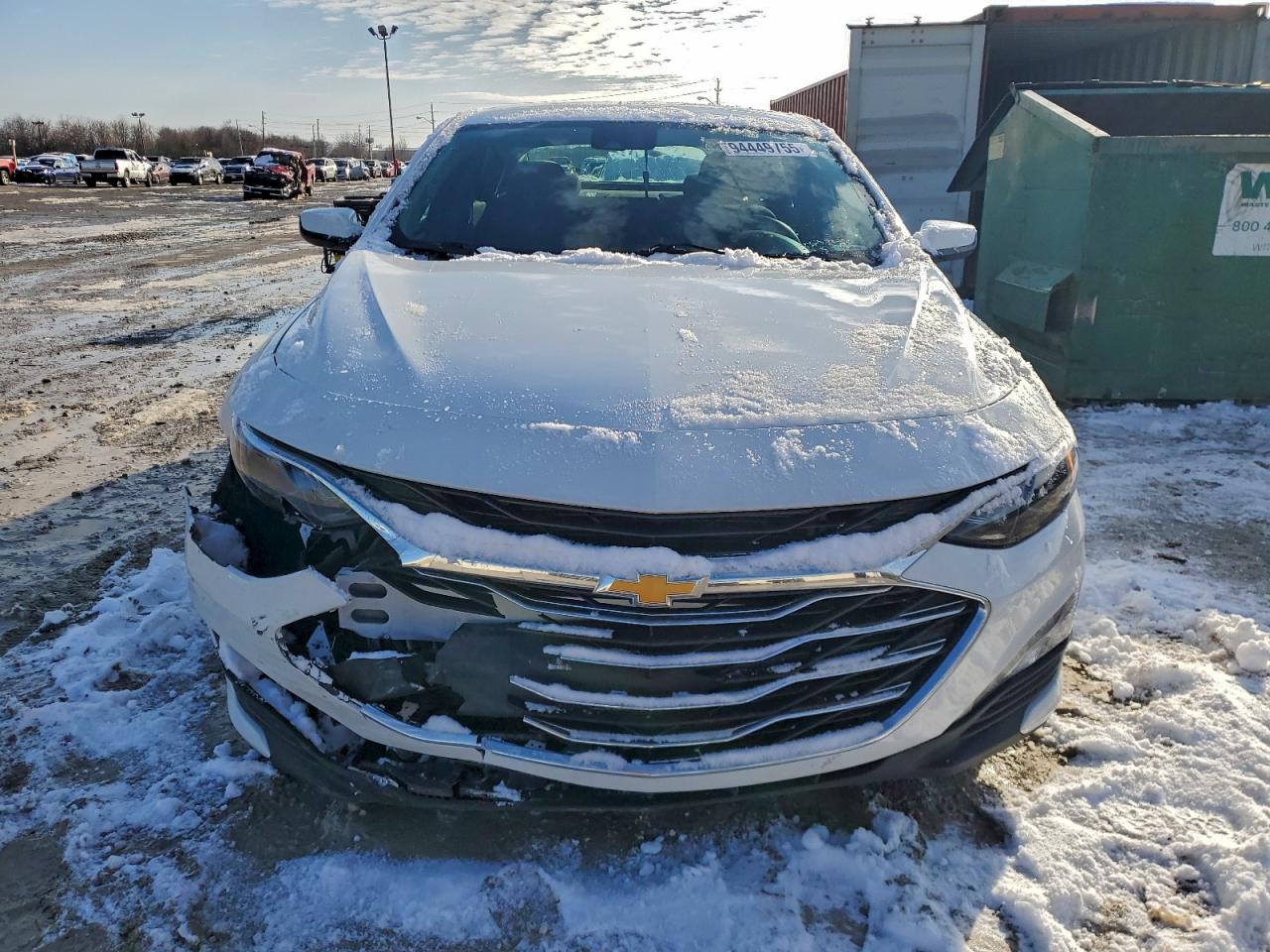 2024 CHEVROLET MALIBU LT photo 9