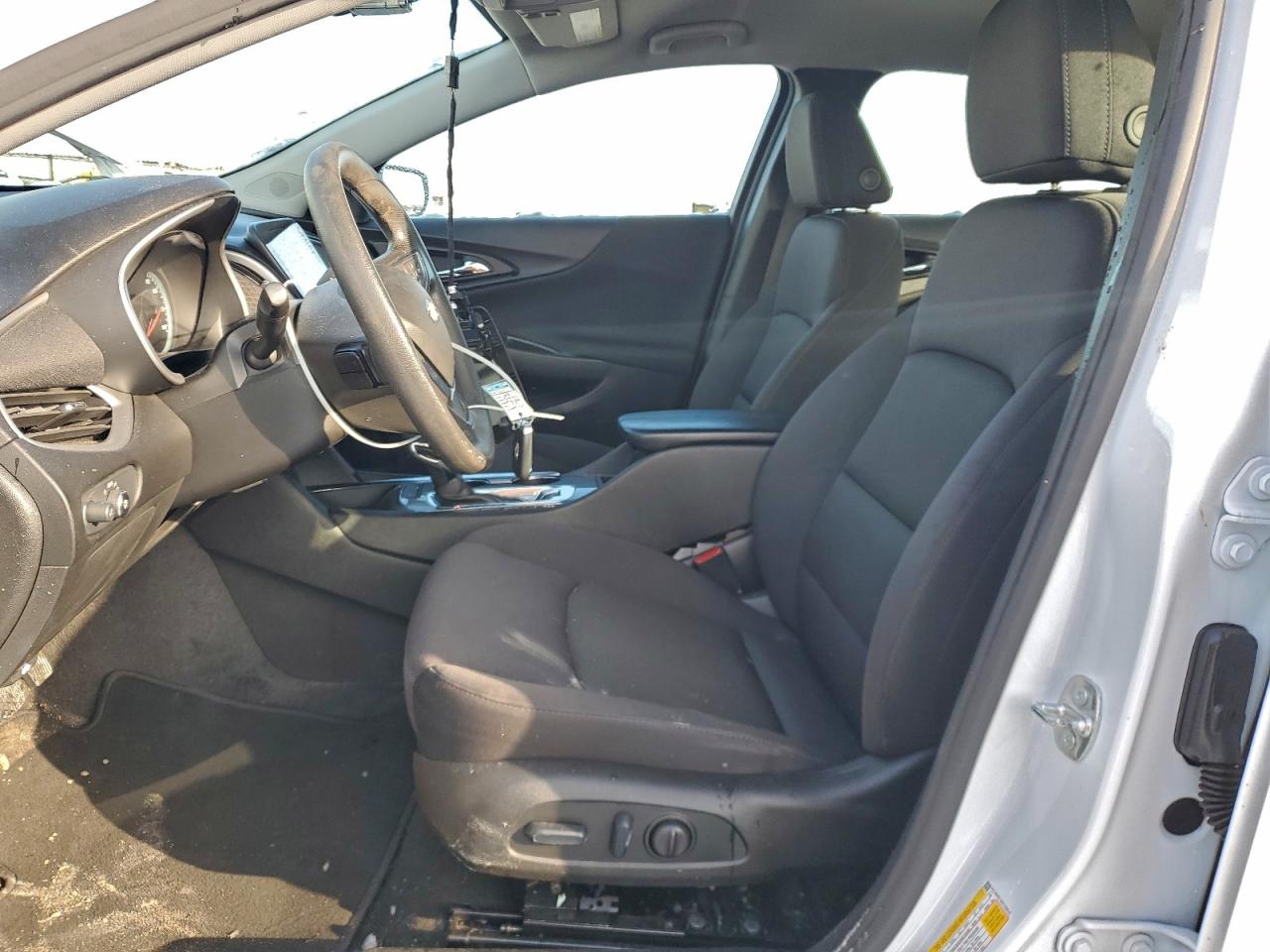 2024 CHEVROLET MALIBU LT photo 13