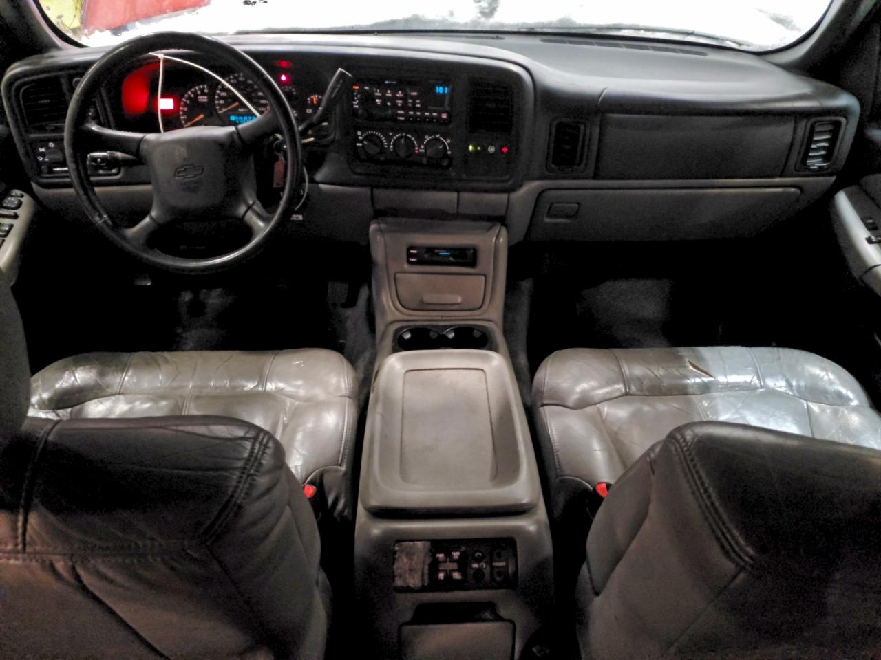 2001 CHEVROLET SUBURBAN K1500 photo 8