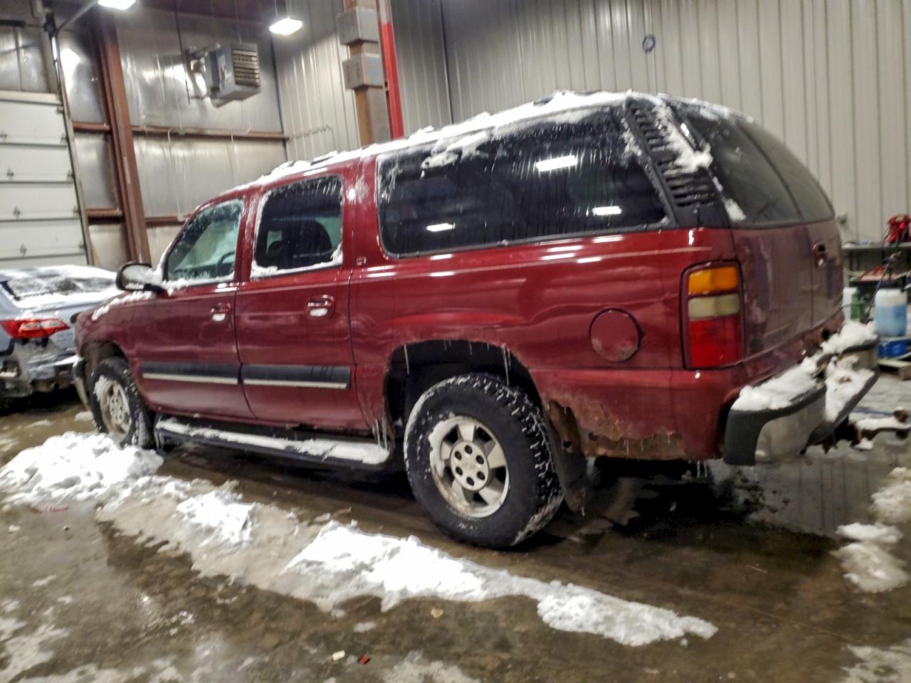 2001 CHEVROLET SUBURBAN K1500 photo 2