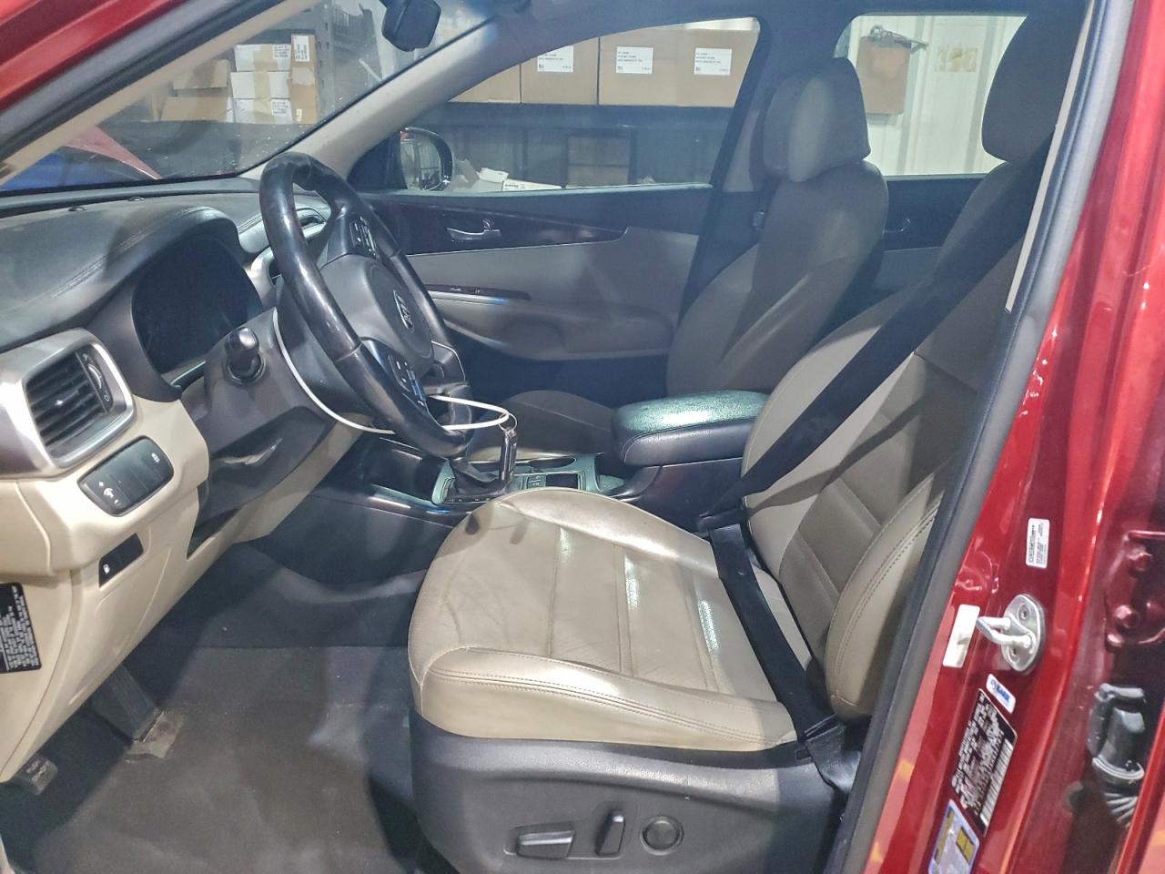 2017 KIA SORENTO LX photo 13