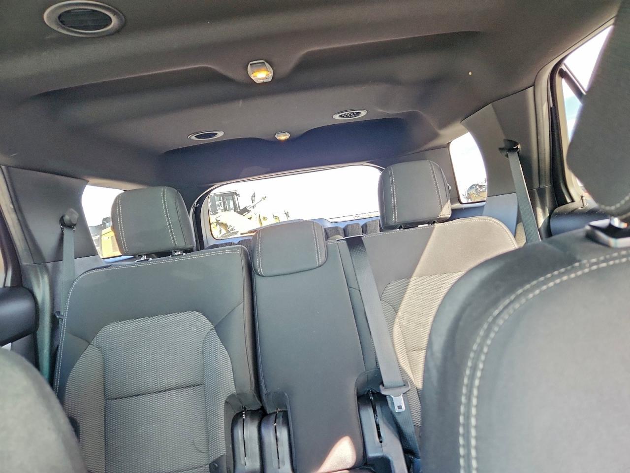 2017 FORD EXPLORER XLT photo 10