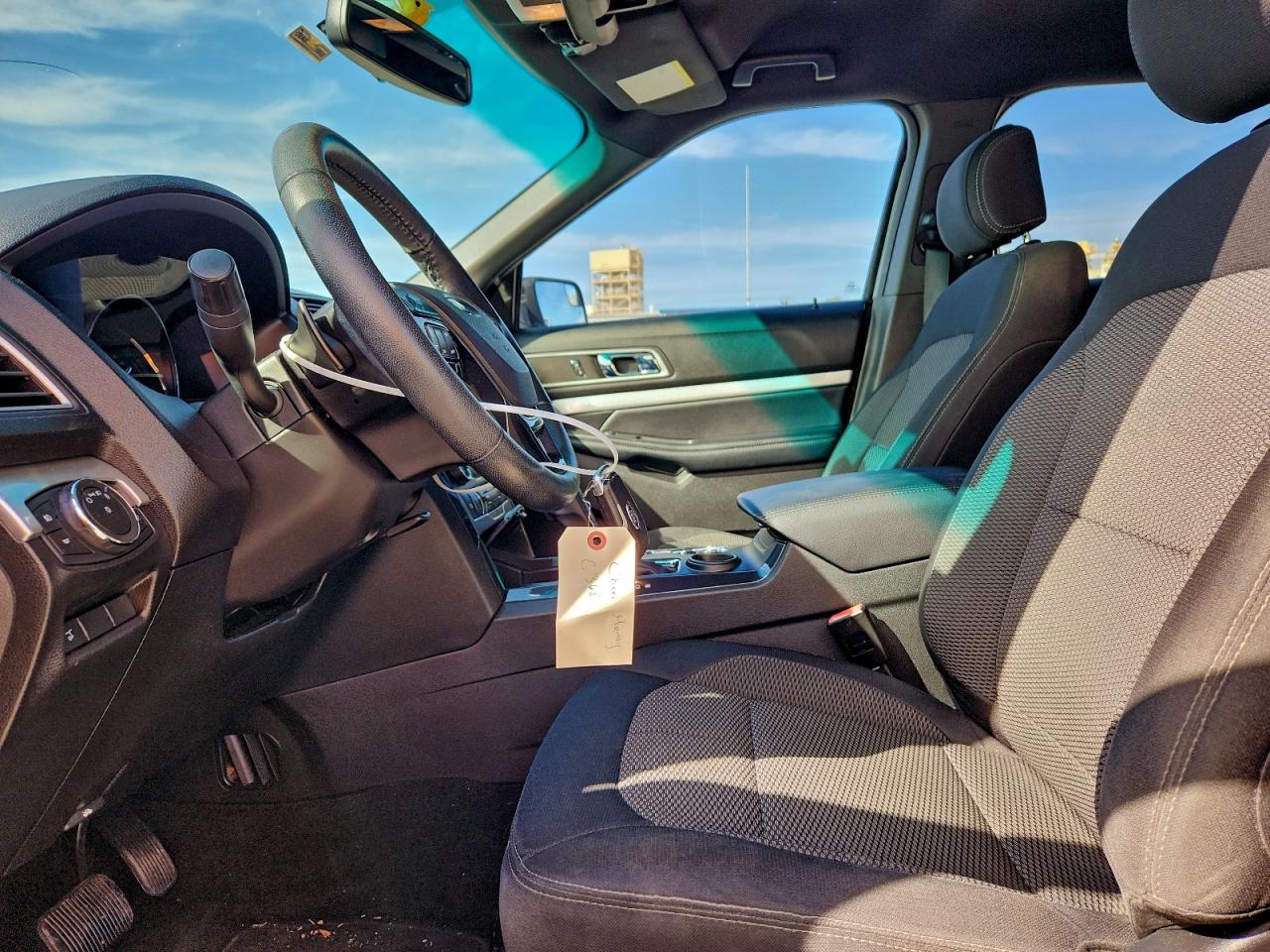 2017 FORD EXPLORER XLT photo 7
