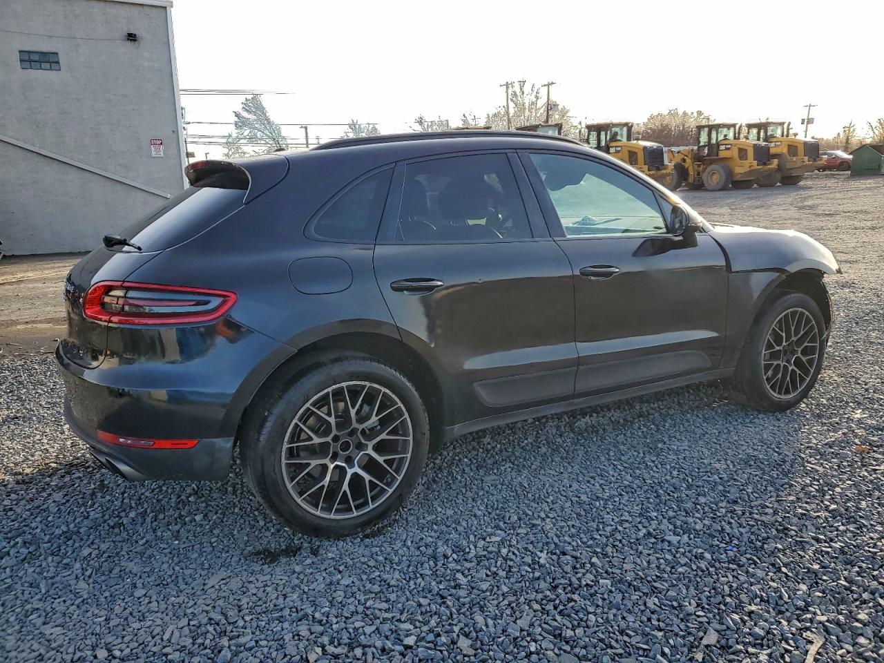 2017 PORSCHE MACAN S photo 5