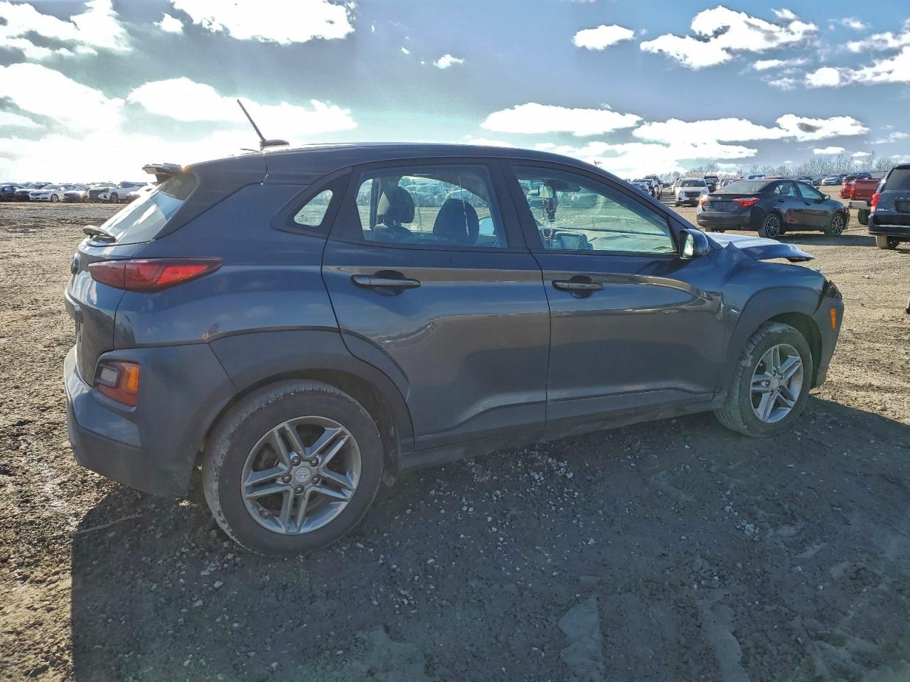 2020 HYUNDAI KONA SE photo 5