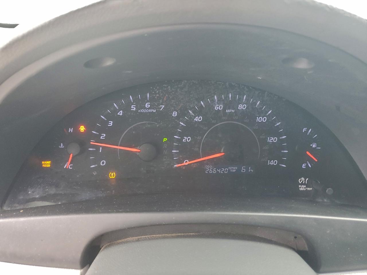2010 TOYOTA CAMRY LE photo 17