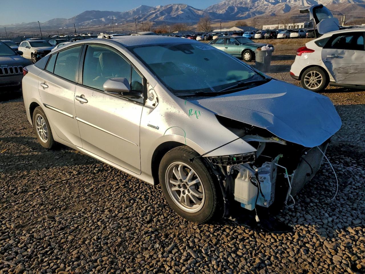 2019 TOYOTA PRIUS photo 7