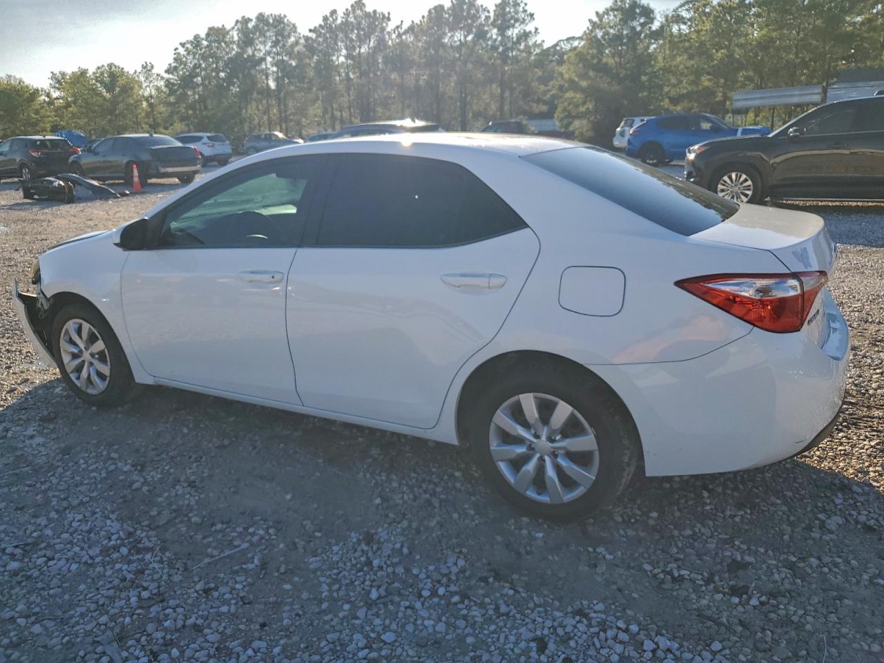 2015 TOYOTA COROLLA LE photo 2