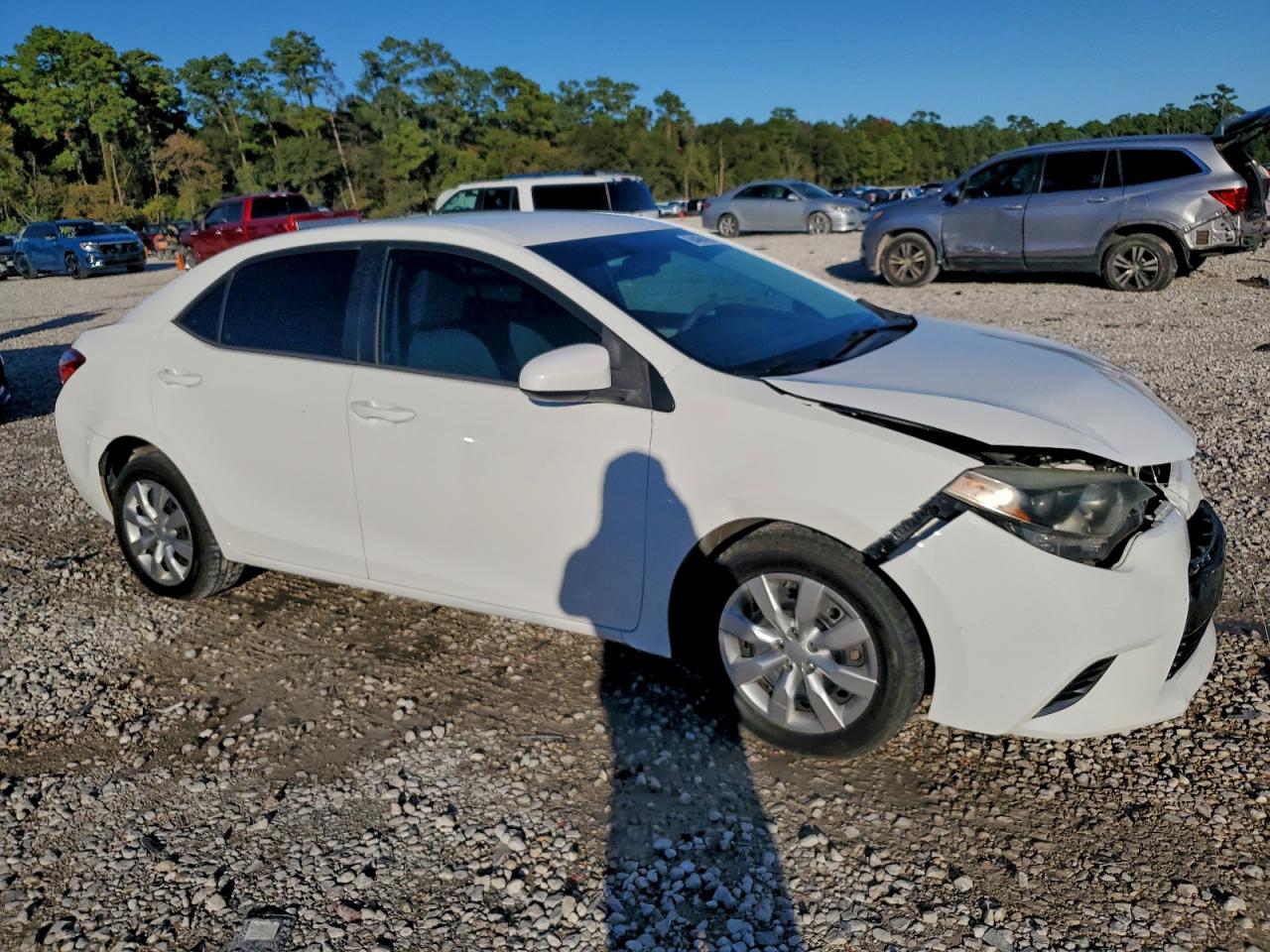 2015 TOYOTA COROLLA LE photo 4