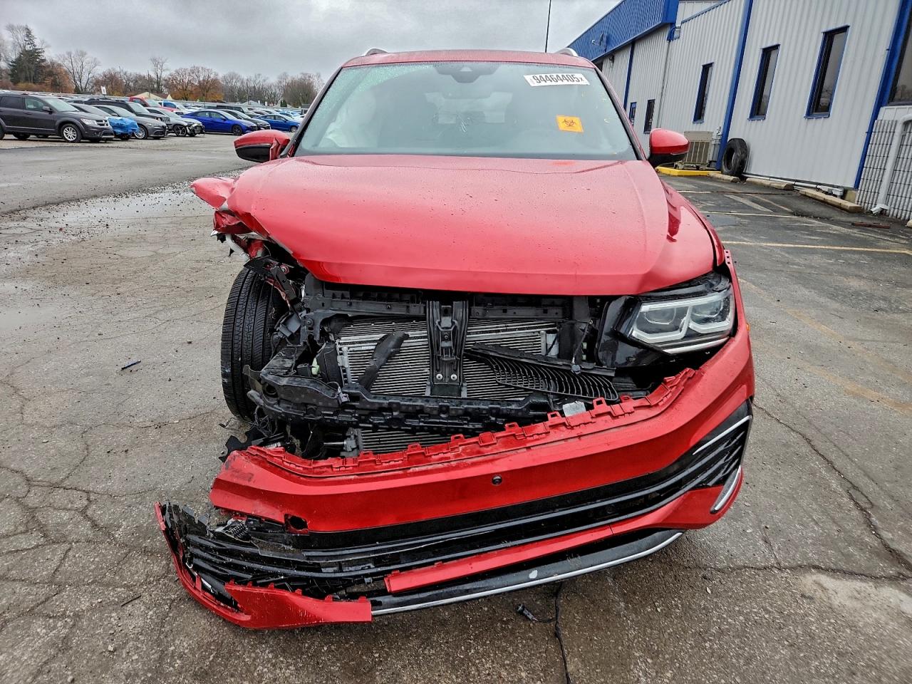 2024 VOLKSWAGEN TIGUAN SEL R-LINE BLACK photo 5
