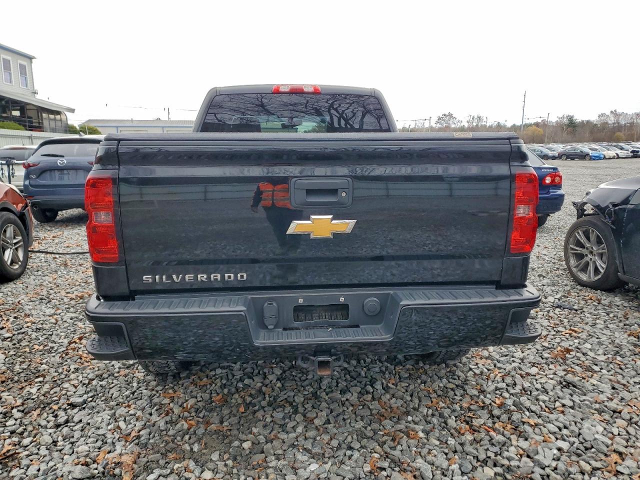 2016 CHEVROLET SILVERADO K1500 CUSTOM photo 11