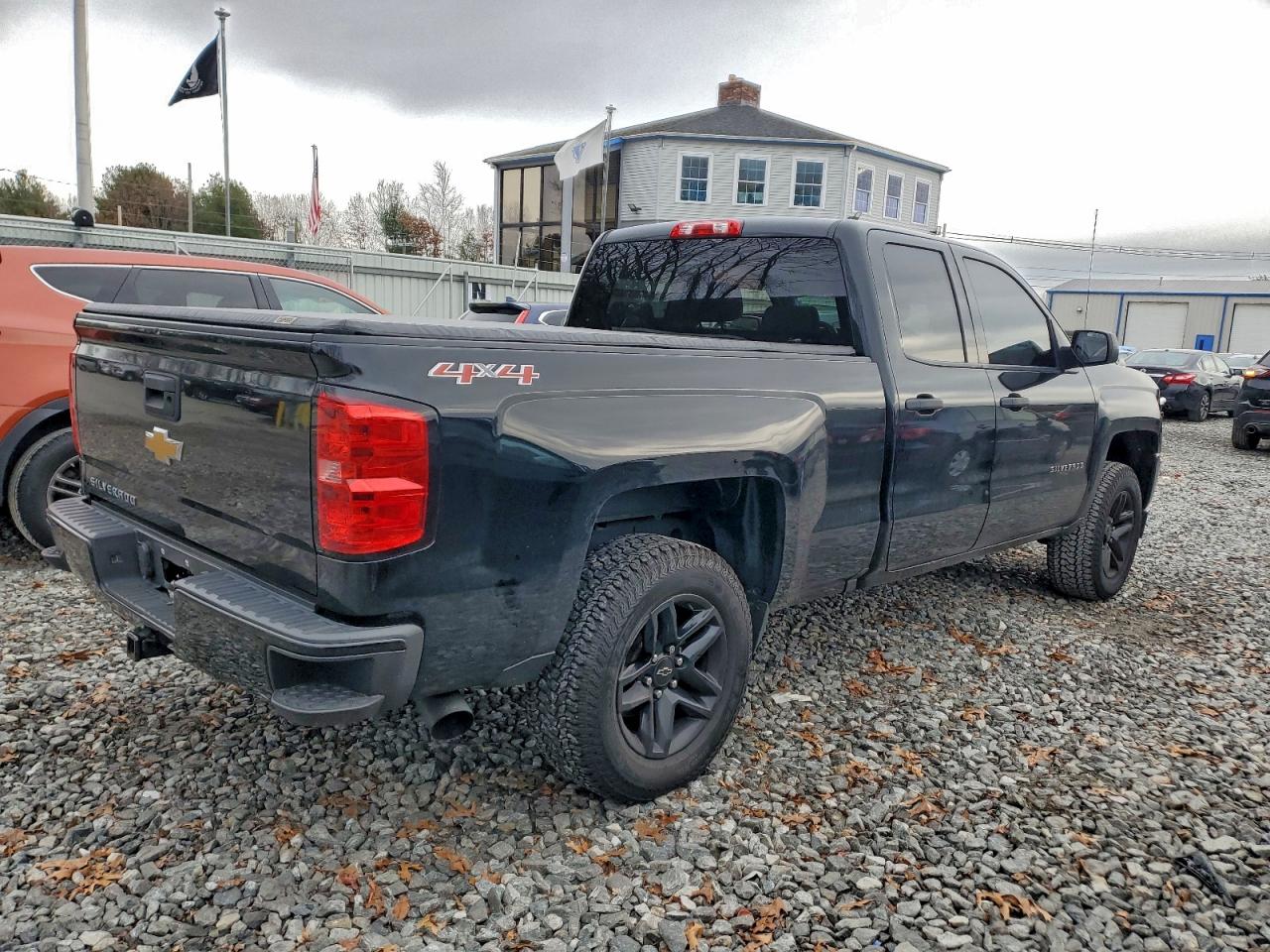 2016 CHEVROLET SILVERADO K1500 CUSTOM photo 5