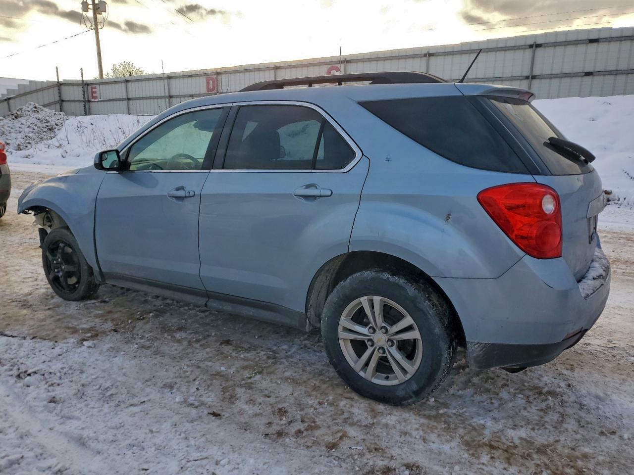 2014 CHEVROLET EQUINOX LT photo 2