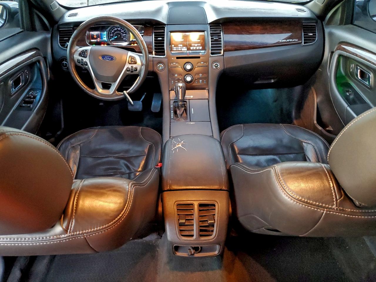 2014 FORD TAURUS photo 8