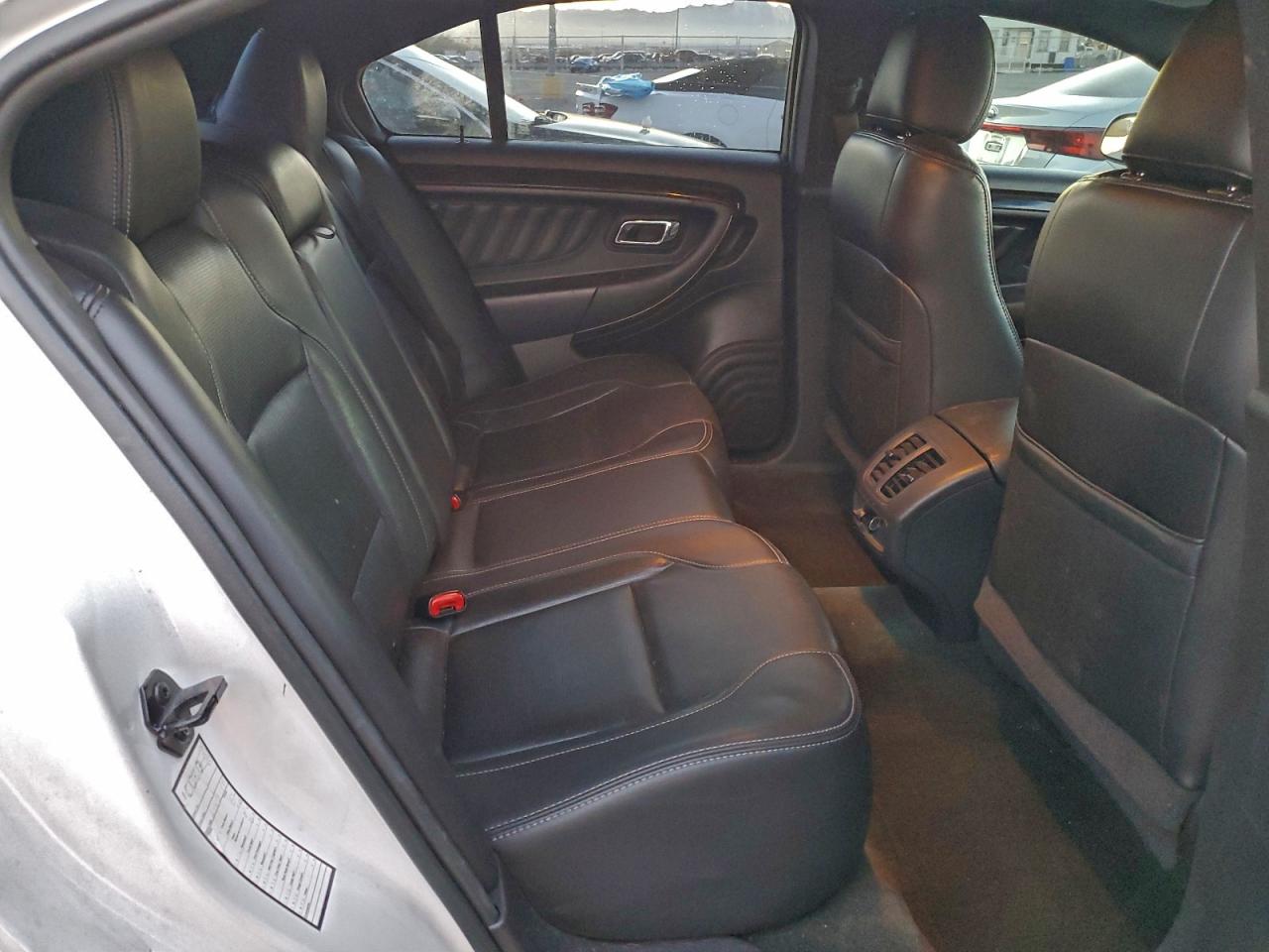 2014 FORD TAURUS photo 10